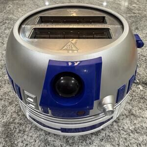 Uncanny Brands-Star Wars R2-D2 Toaster-Silver-Variable Browning-Lights Up Sounds